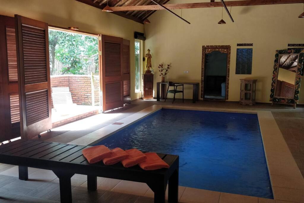 Villa King: Unique Villa With Indoor Swimming Pool Amed Esterno foto