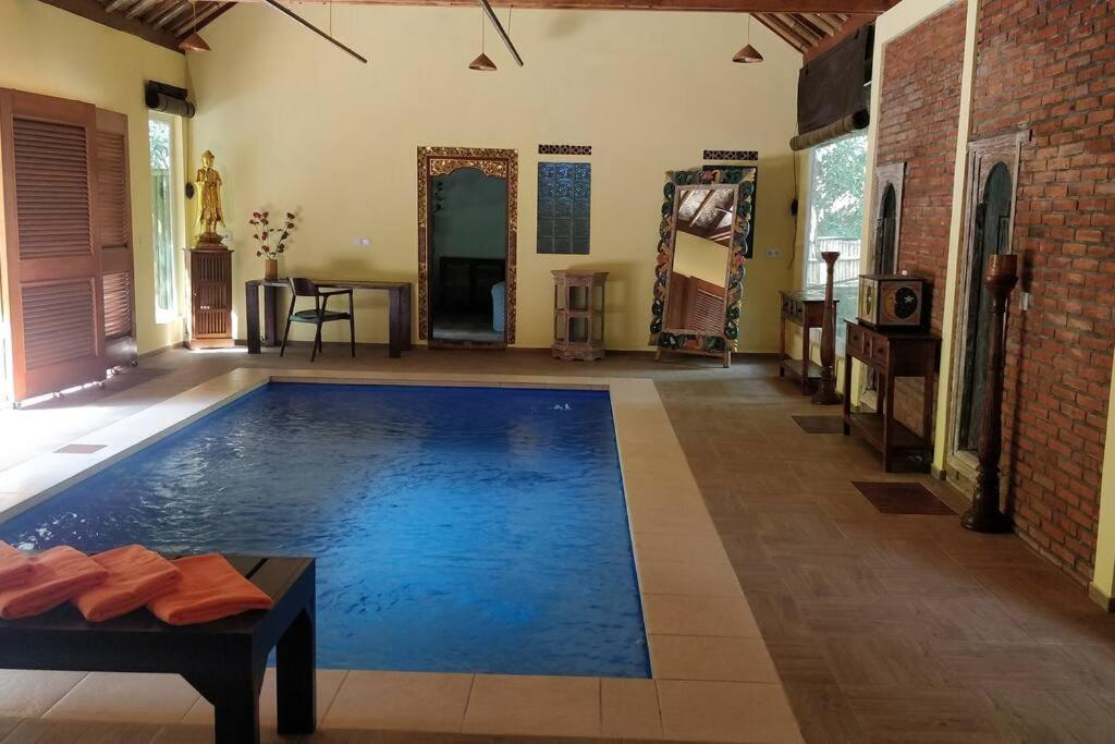 Villa King: Unique Villa With Indoor Swimming Pool Amed Esterno foto